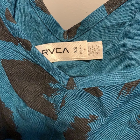 RVCA tank - Picture 2 of 2